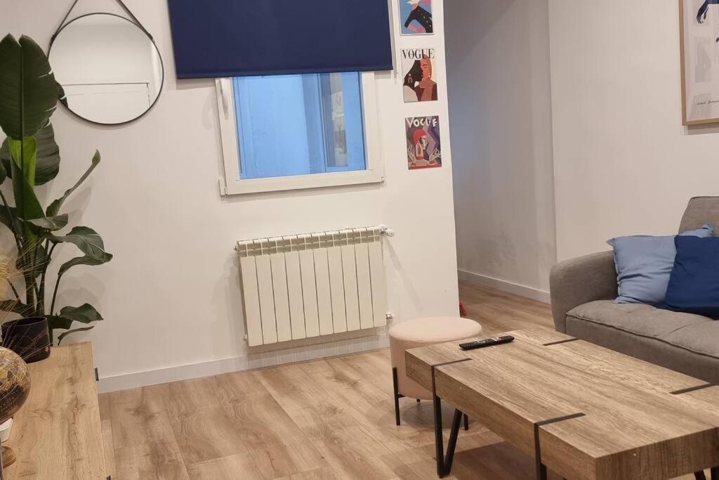 Apartamento En Pleno Centro Madrid Luaran gambar